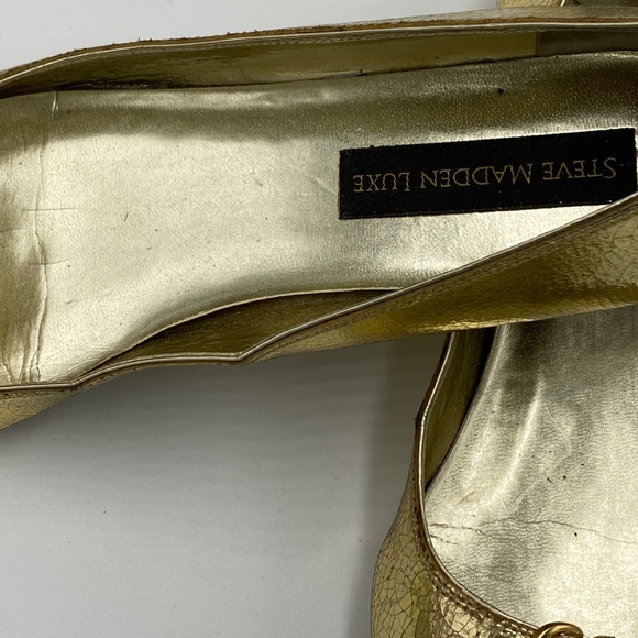 Used Crackled Gold Steve Madden Luxe Flats - Picture 5 of 15